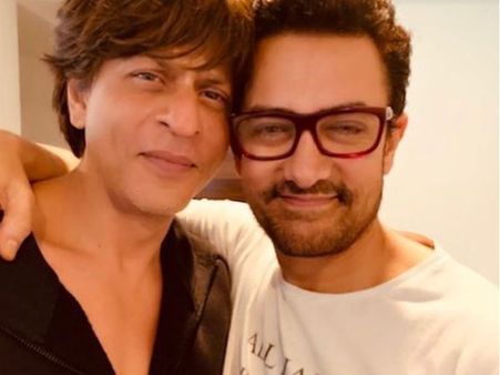 Aamir Khan Reacts To Reports About Shahrukh Khan Allegedly Quitting Saare Jahaan Se Accha!