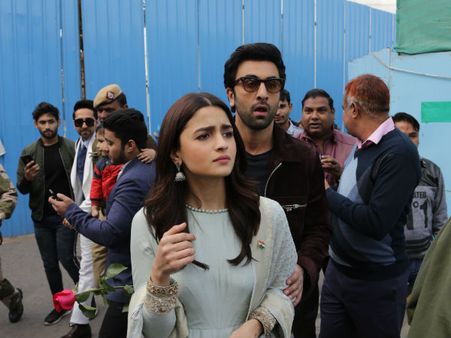 Sidharth Malhotra SNUBS Alia Bhatt; Ranbir Kapoor Came To Her Rescue As They Head To Meet PM
