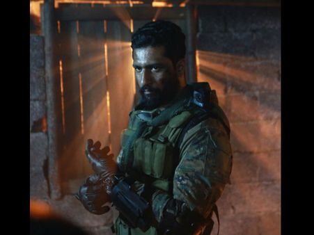 URI Available On Torrent For Download; Vicky Kaushal & Yami Gautam TROLL The Users In EPIC Way!