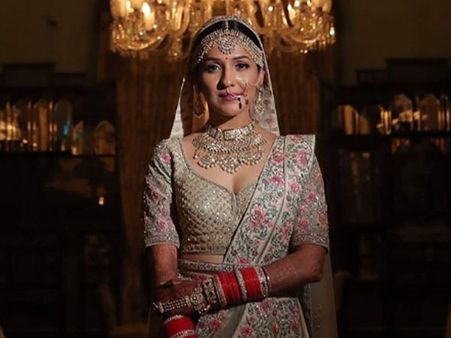 Neeti Mohan’s Thank You Note To Her Friends Post Her Wedding Will Make You Go ‘Aww’!