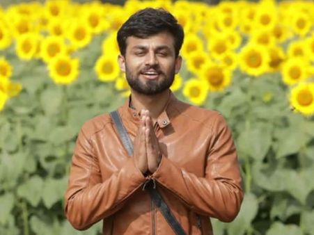 Bigg Boss 6 Winner Shashi Kumar Keeps Up His Words; Fulfils His New Year Resolution!