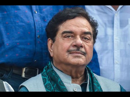 Veteran Actor Shatrughan Sinha Reportedly Mocks The MeToo Movement