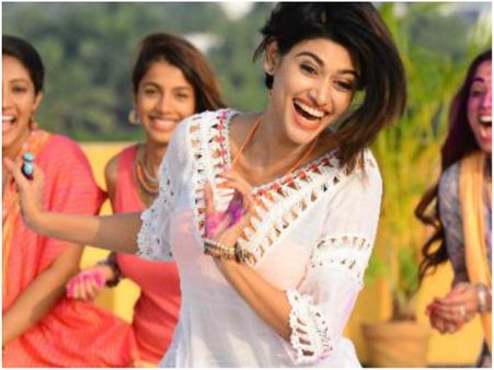 90 ML Director Anita Udeep's Controversial Fight With Reviewer Prasanth!