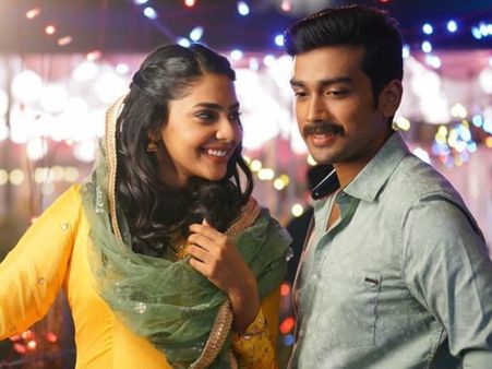 Argentina Fans Kaattoorkadavu Movie Review: This One Is For Football Lovers!