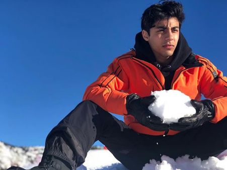 Shahrukh Khan's Son Aryan Holidays In France & The Internet Can't Get Over His Stunning Jawline