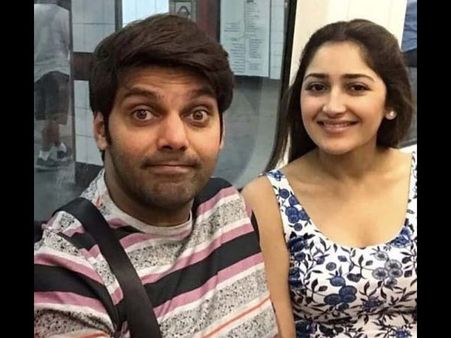 Arya And Sayyeshaa Wedding: The First Photos Of The Couple Are Out!