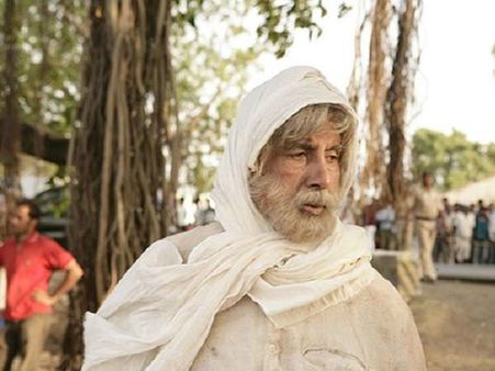 Amitabh Bachchan Requests Producers To Release Shoebite; Says 'It's A Great Story'