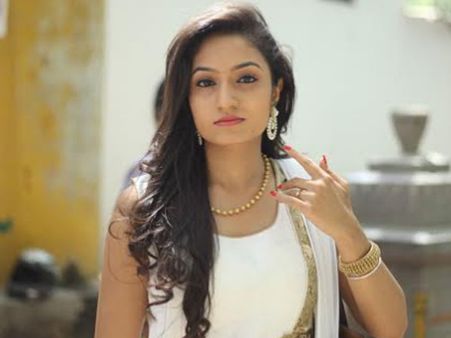 Agnisakshi's Vaishnavi Gowda On Her Sandalwood Debut, Choosing Between Movies & TV