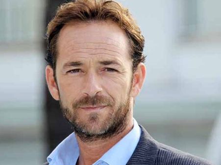 Riverdale Star Luke Perry Dies At 52 After A Massive Stroke; Friends & Family Mourn His Loss