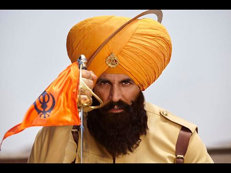 Kesari Movie First Critics Review: Akshay Kumar Starrer Gets Applause & Praise