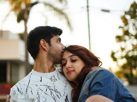 Aamir Khan's Daughter Ira Shares Pictures With A Mystery Man, Is The Star Kid Dating Him?
