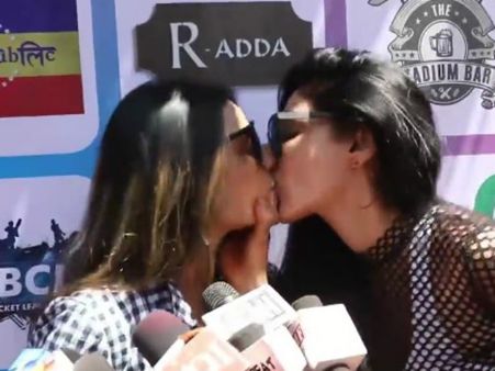 Nia Sharma & Ishqbaaz Actress Reyhna Pandit’s Lip-lock Video Goes VIRAL!