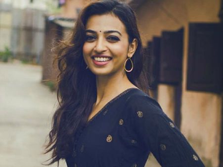 Radhika Apte Shares Her First Fantasy; Lends Her Support To 'Oh My Hrithik'!