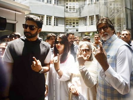 SPOTTED! Aishwarya Rai Bachchan, Salman Khan & Ranbir Kapoor Cast Their Votes In Mumbai [Pictures]