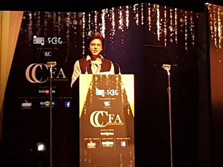 Shahrukh Khan ROASTS Film Critics For Giving Stars To Films: It's A Film, Not A Hotel For God Sake'