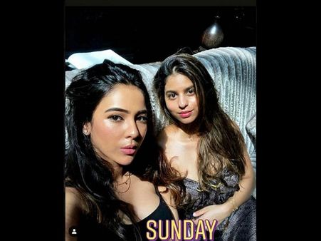 This Picture Of Shahrukh Khan's Daughter Suhana Khan Chilling On A Sunday Is All Things Love!