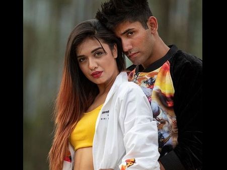 Divya Agarwal Says She Faked Her Love For Varun For The Show; What She Said Later Will SHOCK You!