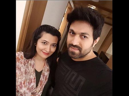 Yash & Radhika Pandit Come Together For A Movie; Their First Venture As A Married Couple!