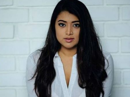 Malayalam Actress' Bikini Picture Receives Vulgar Comments; She Retorts In Style!