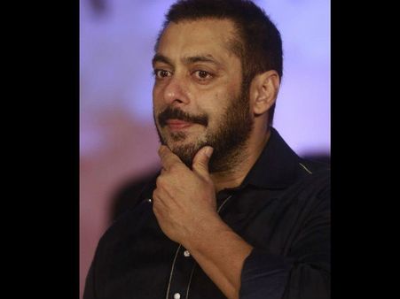 Salman Khan To Opt For SURROGACY; Has He Vowed To Never Get Married After FAILED Relationships?