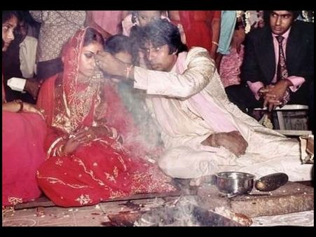 Unseen Rare Wedding Photos! Amitabh Bachchan Puts Vermilion On Jaya Bachchan's Forehead