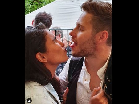 Samyuktha Hegde Trashed For Sharing Intimate Picture With Foreigner Boyfriend! VIEW PIC