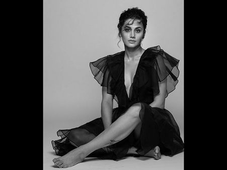 Taapsee Pannu's Sister Was WORRIED That The Actress Would Kill Someone After 'Badla'!