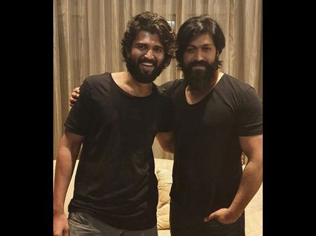 Vijay Devarakonda Liked Yash Even Without Meeting In Person! Here’s What Attracted Dear Comrade Star