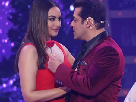Sonakshi Sinha Was Working As An Audience Manager When Salman Khan 'Discovered' Her!