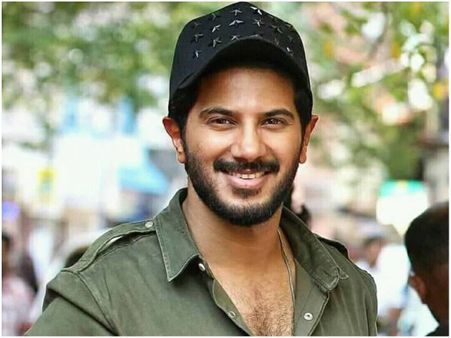 Dulquer Salmaan Surprised To See This Top Celebrity; Shares A Picture With His Fans!