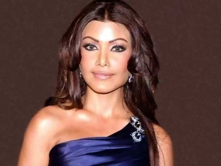 SHOCKING! Koena Mitra Gets 6-month Imprisonment In Cheque Bounce Case