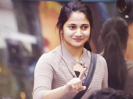 Losliya To Make Her Debut In Movies? The Bigg Boss Tamil 3 Contestant To Star Opposite This Hero?