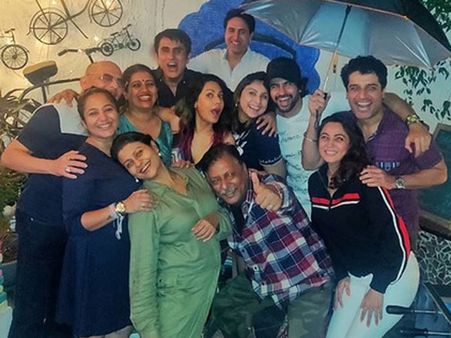 Kyunki Saas Bhi Kabhi Bahu Thi Completes 19 Years; Sumeet, Hussain & Others Reunite For Fun Outing!