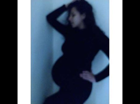 Sruthi Hariharan Surprises Fans With Pregnancy News! Shares Pic Of Fully-grown Baby Bump