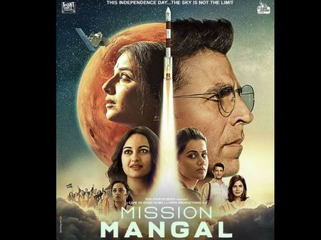 Taapsee Pannu Reacts To Akshay Kumar's Controversy Over Mission Mangal Poster!