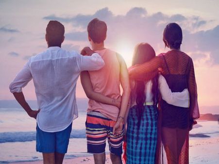 The Sky Is Pink: Priyanka Chopra, Farhan Akhtar Starrer First Look Is OUT; Film To Premiere At TIFF