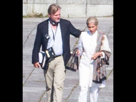 Leaked! Dimple Kapadia’s Look From Hollywood Director Christopher Nolan’s Film Goes VIRAL!