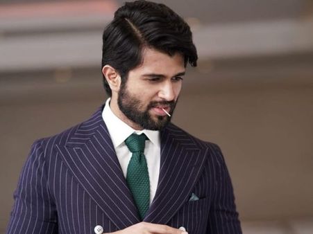 Vijay Deverakonda To Work With This Star Filmmaker Soon?