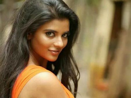 Aishwarya Rajesh Quits Indian 2 Due To Date Issues