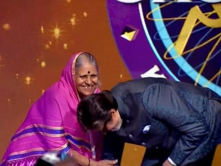 Kaun Banega Crorepati 11: An Overwhelmed Amitabh Bachchan Touches Contestant's Feet