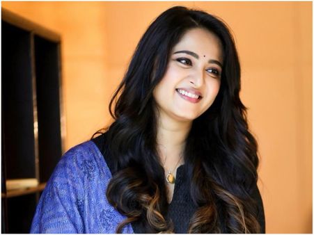 Anushka Shetty Proves She Is A True Kannadiga By Doing This! Fans Are Proud Of Her