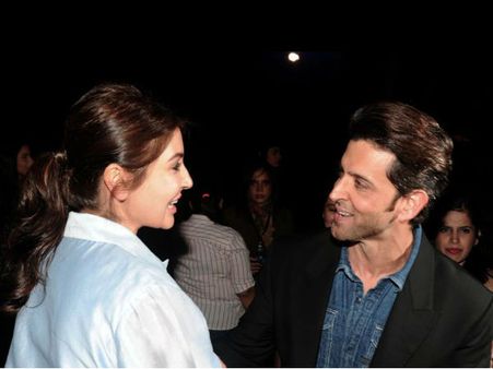 Satte Pe Satta Remake: Anushka Sharma Replaces Deepika Padukone In This Hrithik Roshan Starrer?
