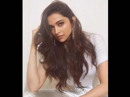 Want To Know Deepika Padukone's Most QUIRKY Habits? Her Best Friend Spills It All Here!