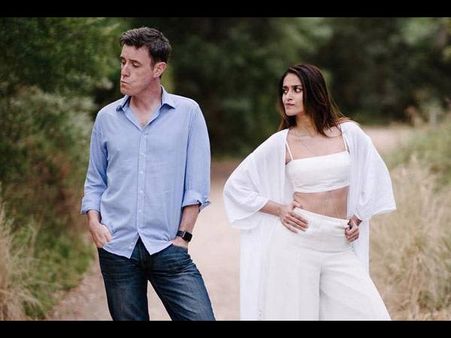 Ileana D'Cruz BREAKS UP With Boyfriend Andrew Kneebone? Her Social Media Page Hints So!