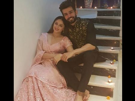 Jay Bhanushali & Mahhi Vij Welcome Baby Girl; Share Adorable Picture Of Their Little Princess