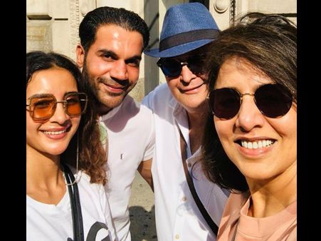 Rishi Kapoor Bumps Into Rajkummar Rao 'Chalte Chalte'; Patralekhaa Makes Neetu Kapoor's Day!