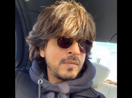 Shahrukh Khan At His Witty Best; Jokes About Not Making As Many Hit Films Anymore!