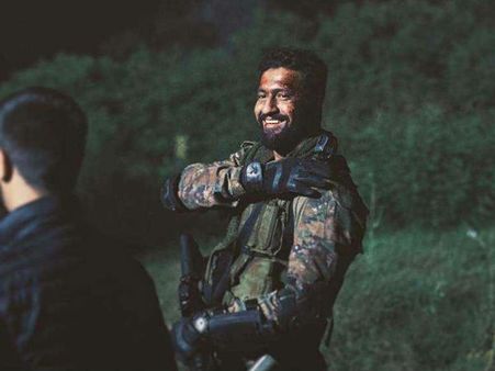 Vicky Kaushal Pens A TOUCHING Note On His National Award Win For ‘Uri: The Surgical Strike’!