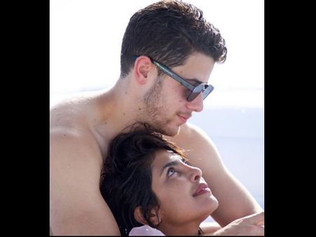Nick Jonas Is Proud Of Priyanka Chopra For Her Production ‘Paani’ Winning National Award!