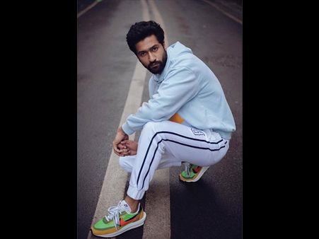 Vicky Kaushal Reveals His Idea Of An Ideal Romantic Date & We Are Already Blushing!